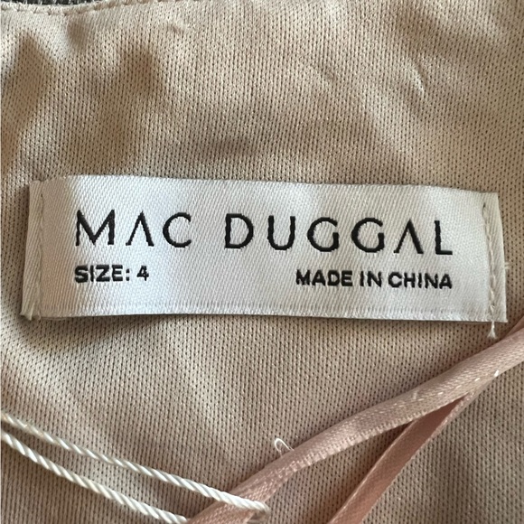 Mac Duggal Pink Floral Applique Illusion Long Sleeve Gown 70224 Sz 4 NWT - Picture 9 of 10